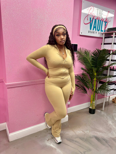 Fine AF track tan with headband